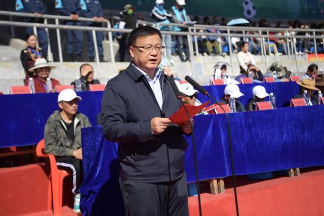 湖人媒体发布凯斯勒为道奇开球的精彩瞬间